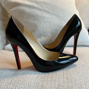 Christian Louboutin Pigalle Follies 100 Black Patent
Leather Stiletto Heels 37